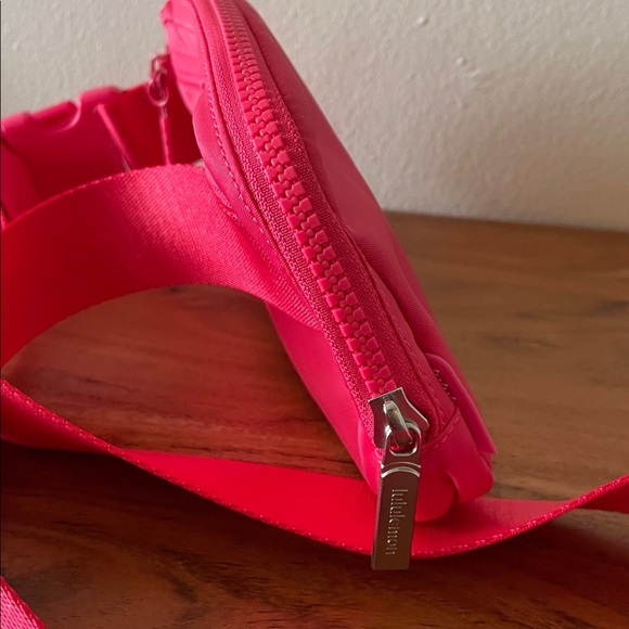 Lululemon Athletica Hot Pink Belt Bag - Picture 5 of 7